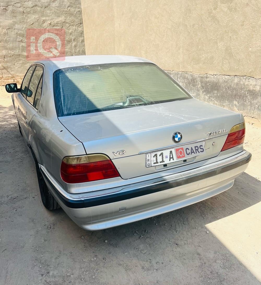 BMW 7-Series